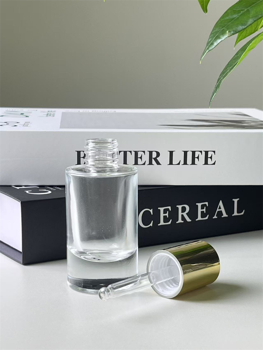Essential Oil 26