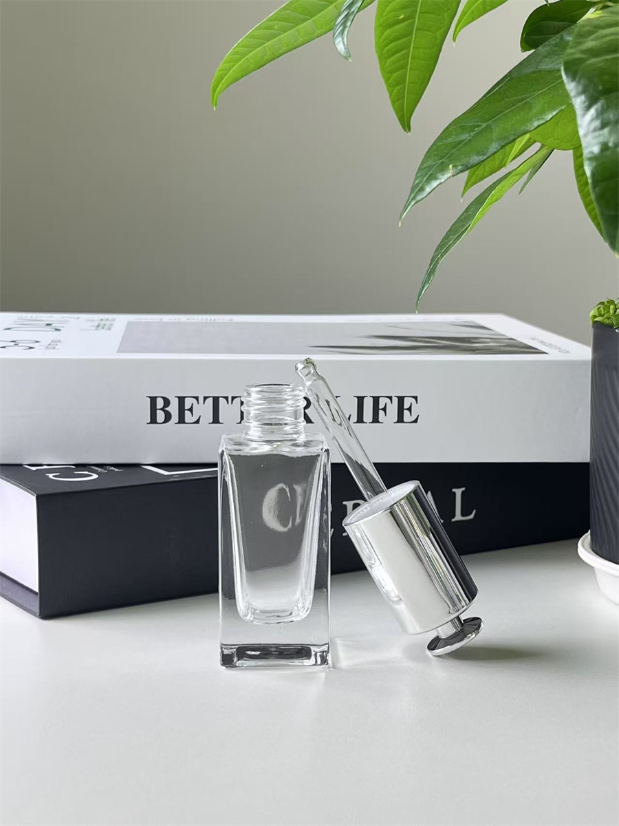 Essential Oil 14