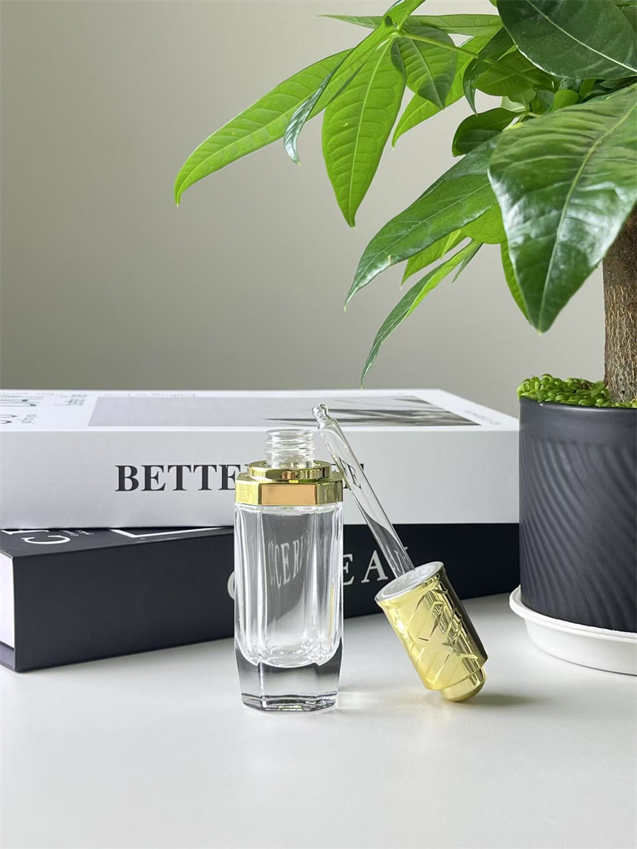 Essential Oil 16